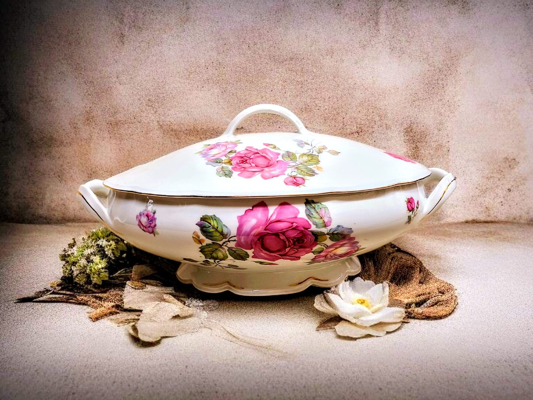 Roosimustriga portselanstirin - Union T Czecho-Slovakia