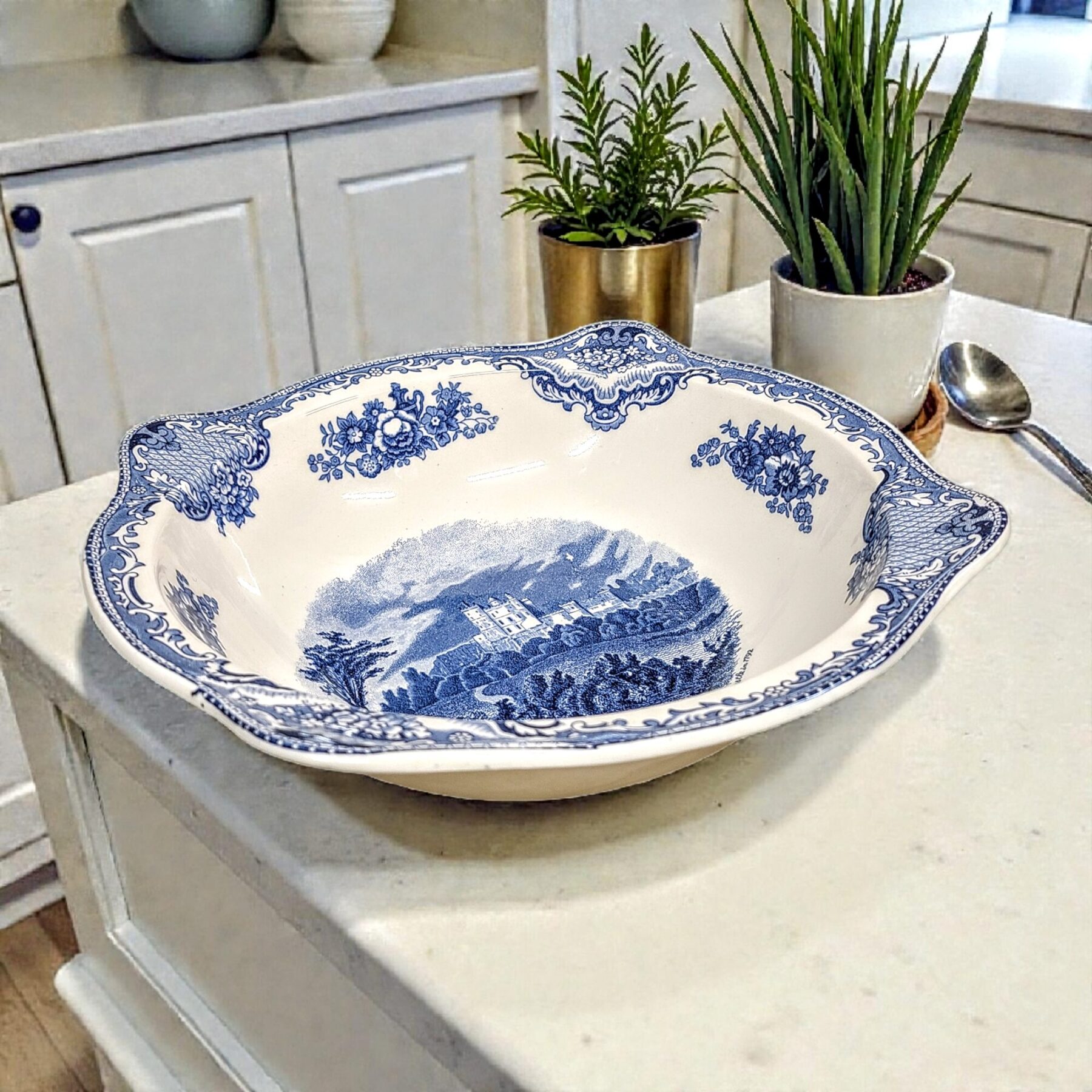 Sinivalge Inglise kauss – Johnson Bros “Old Britain Castles”