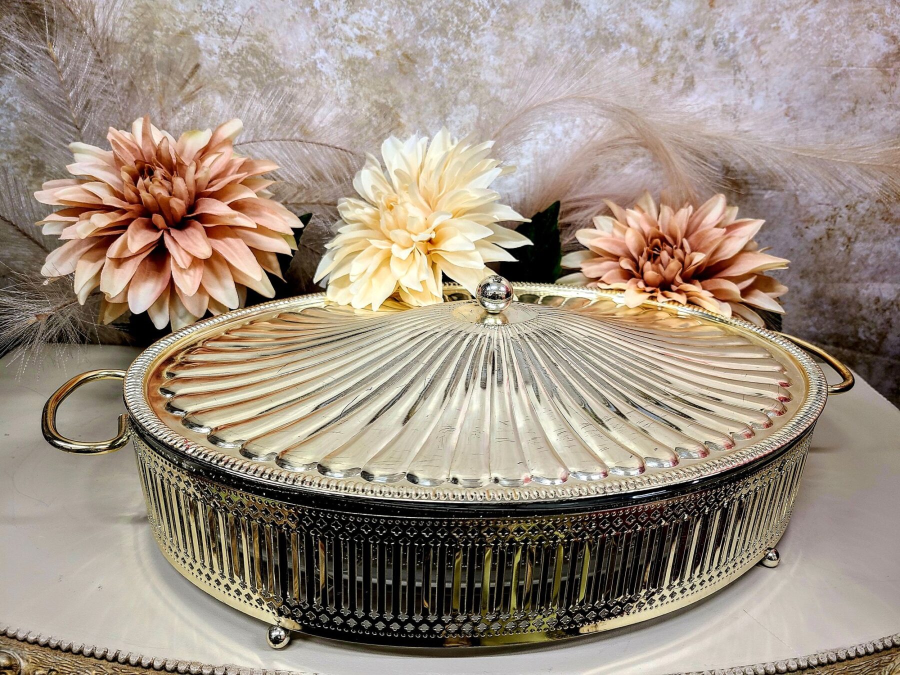 Inglismaa vintage hõbetatud serveerimisnõu kaanega