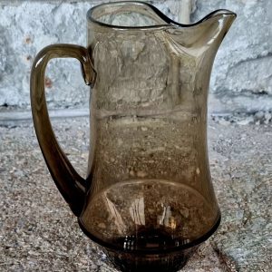 Suitsuklaasist jääkann