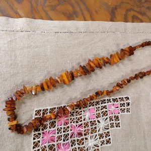 Merevaigust kaelakee