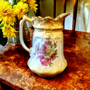 Old Foley piimakann - Inglise romantika