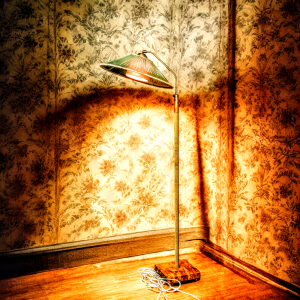 Funkstiilis põrandalamp – ajaloo võlu