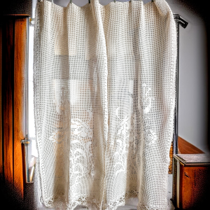 Heegeldatud kardinad vintage stiilis - ajatu kodusoojus