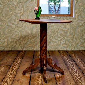 Rustikaalne ovaalne puidust abilaud