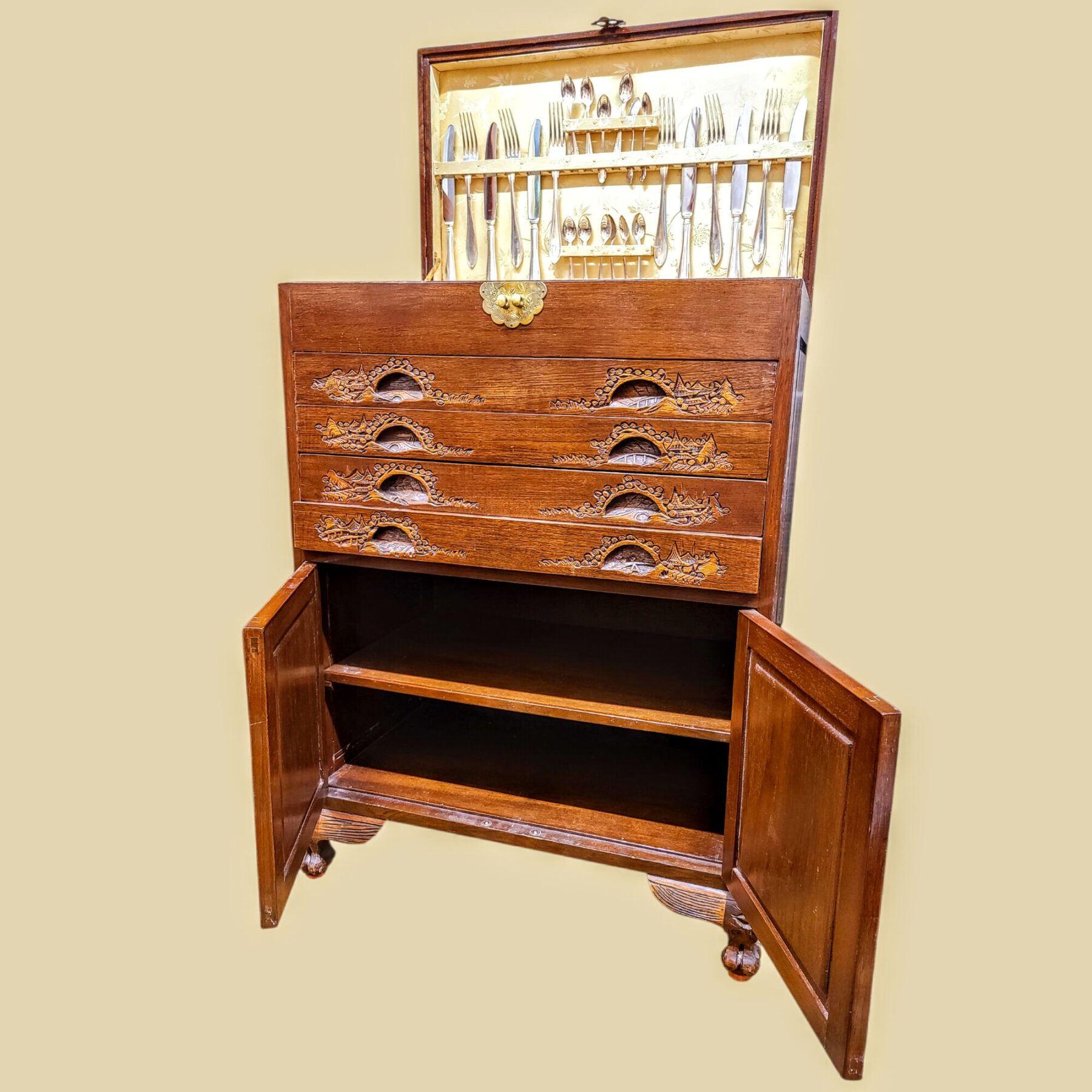 Nikerdatud söögiriistade kapp Aasia motiividega - Image 6