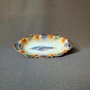 Väike portselanist liud/ vaagen, kala dekooriga