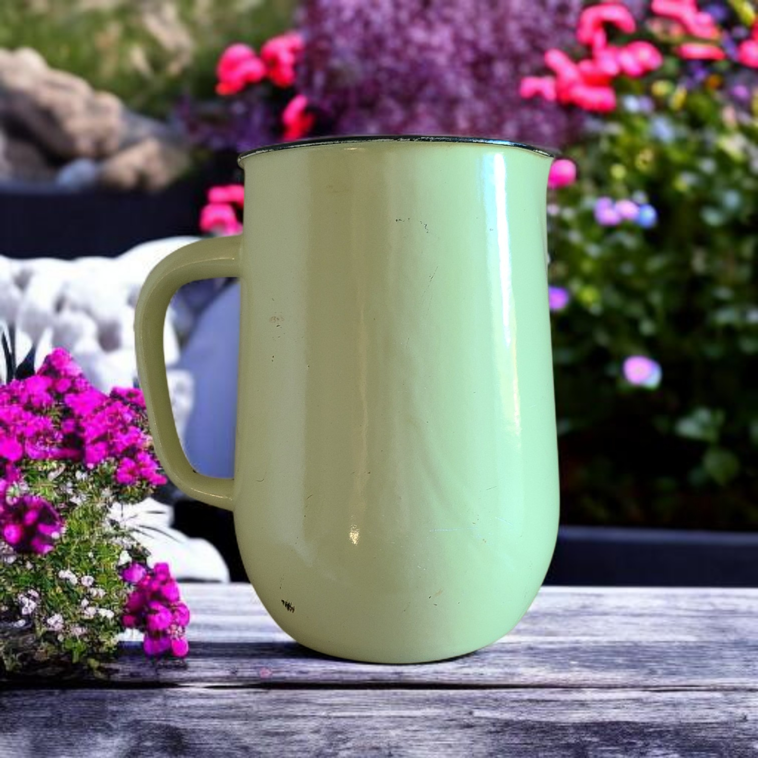 Vintage emailkann NSVL ajast - retro metallkann kööki