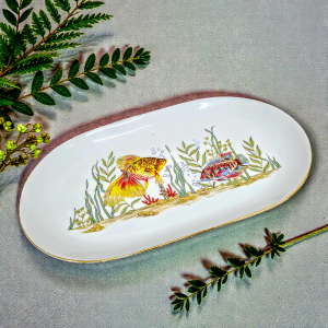 Vintage vaagen kaladega - ovaalne retro serveerimisvaagen